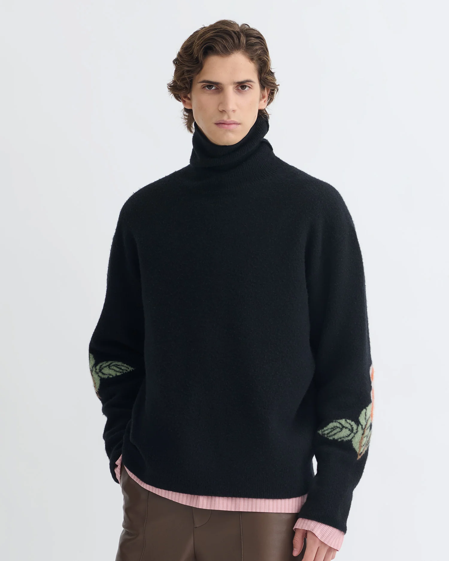 Frannie - Turtleneck Sweater - Black/Roses - Image 8
