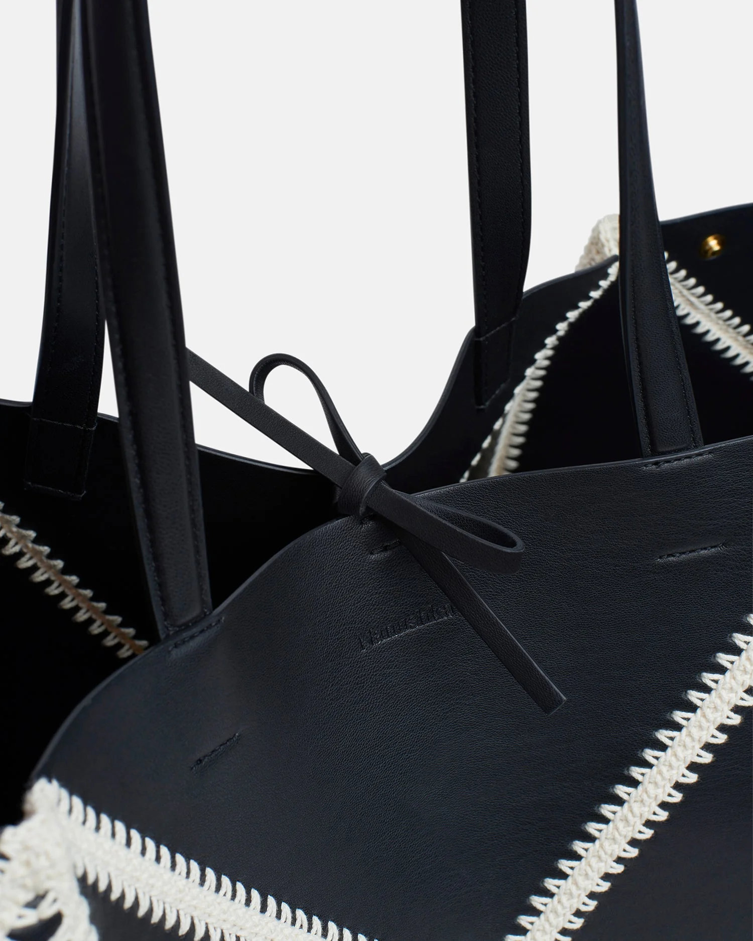 Origami Tote Large - Alt-Nappa crochet tote - Black/Crème - Image 5