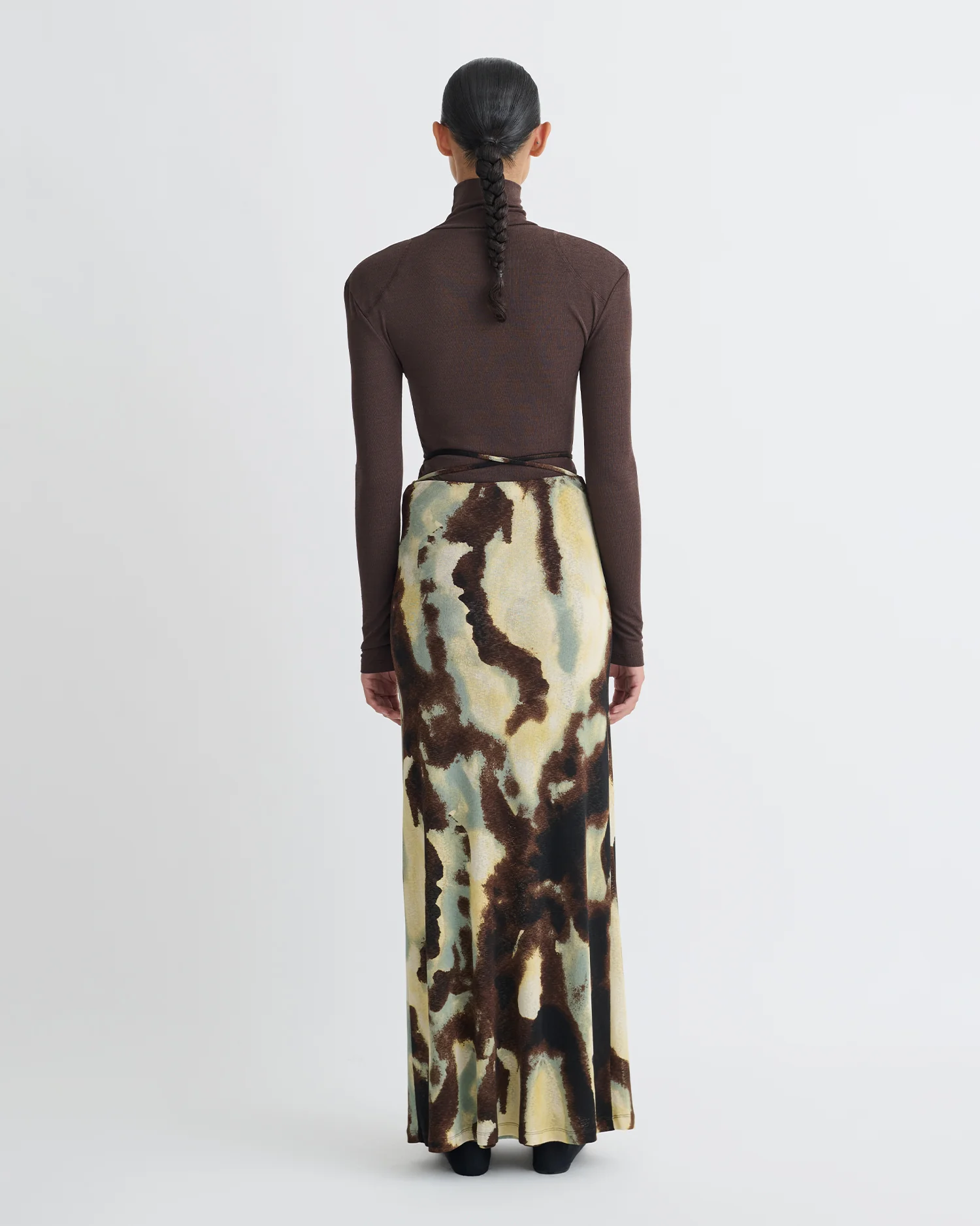Cheyen - Mesh Jersey Long Skirt - Watercolor Sage - Image 4